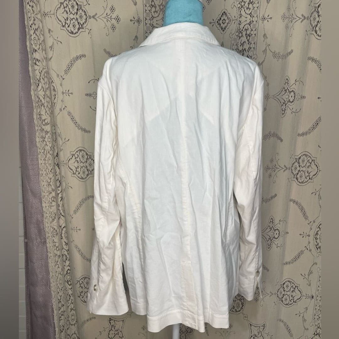 Lauren Conrad: light summer blazer - Thumbnail 4