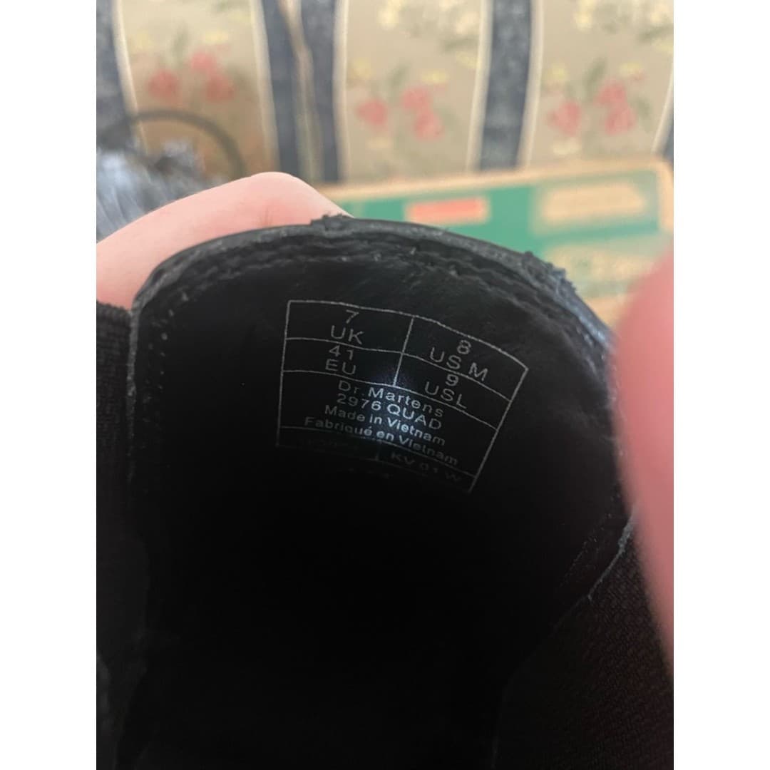 Doc martens: Chunky Black quad Platform Chelsea Boots with Yellow Stitching - Thumbnail 7