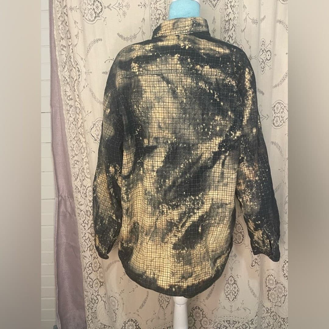 Covington: upcycled fleece lined flannel - Thumbnail 4