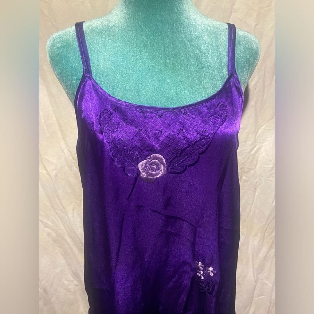 Vintage purple slip with floral details - Thumbnail 2