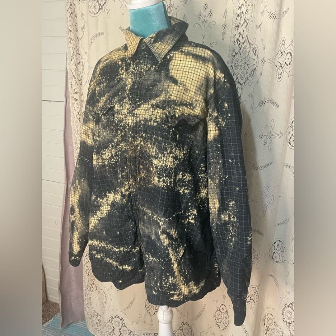 Covington: upcycled fleece lined flannel - Thumbnail 2