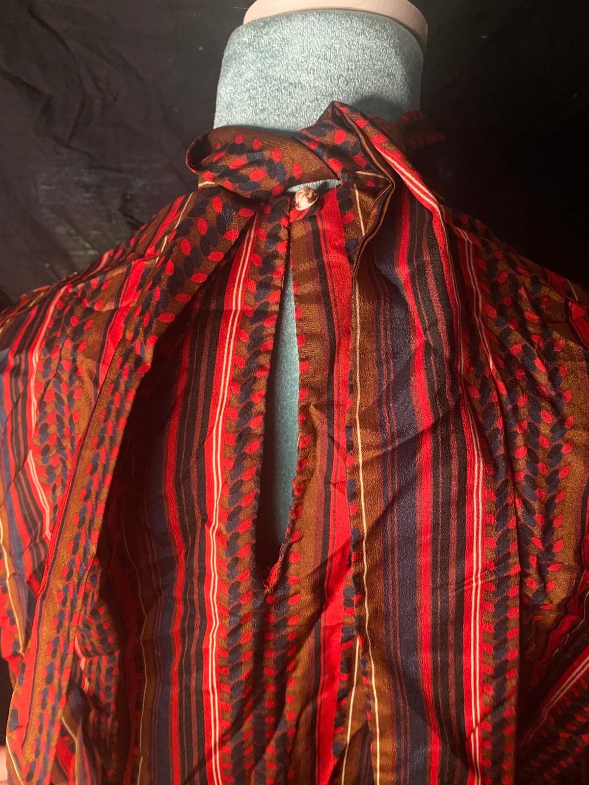 Rhodes: vintage blouse with neck tie - Thumbnail 3