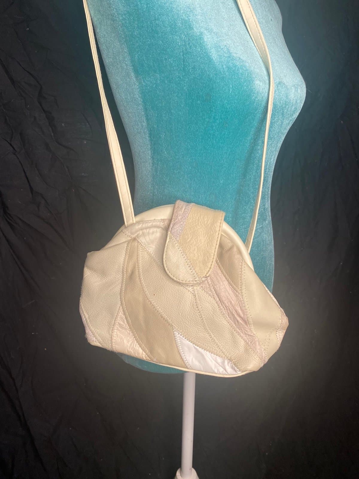 Vintage cream patchwork leather purse - Image 1