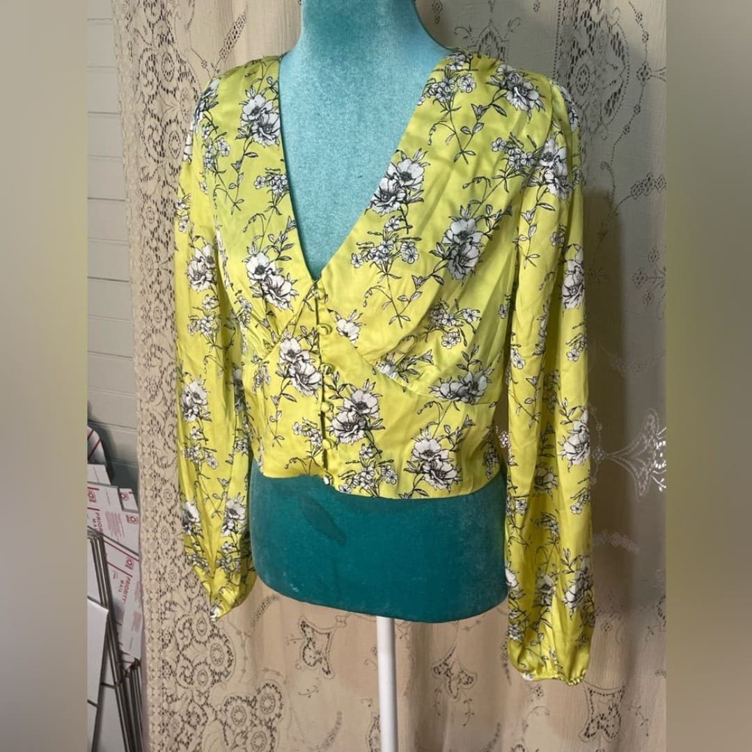 Milk & honey: cute floral crop top - Thumbnail 2