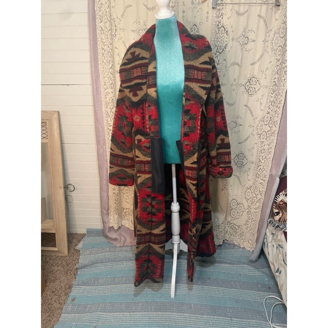Woolrich: Southwestern Pattern Long Robe Coat in Red and Brown - Thumbnail 3