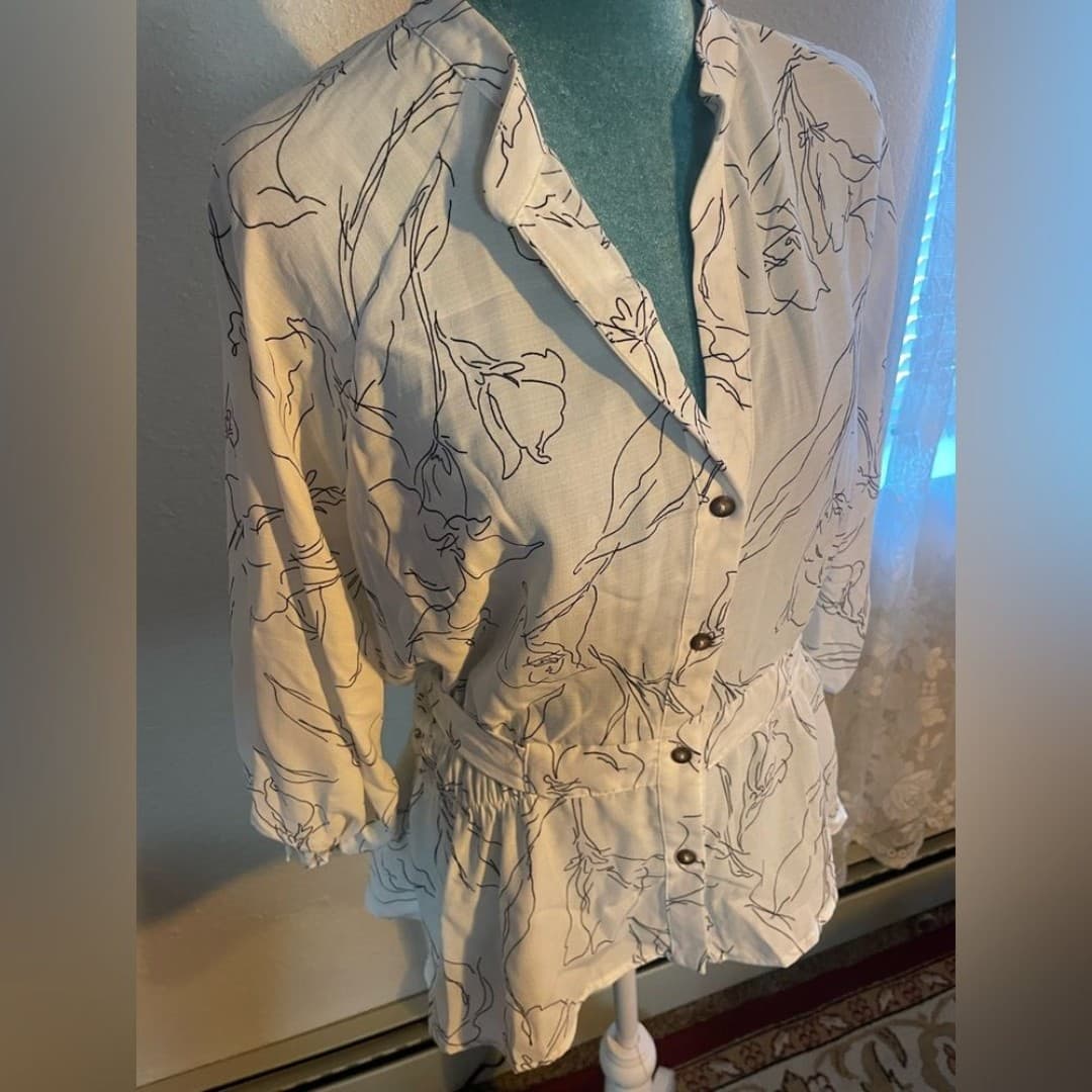 Sweet rain: Floral Button-Up Blouse with peplum - Thumbnail 2