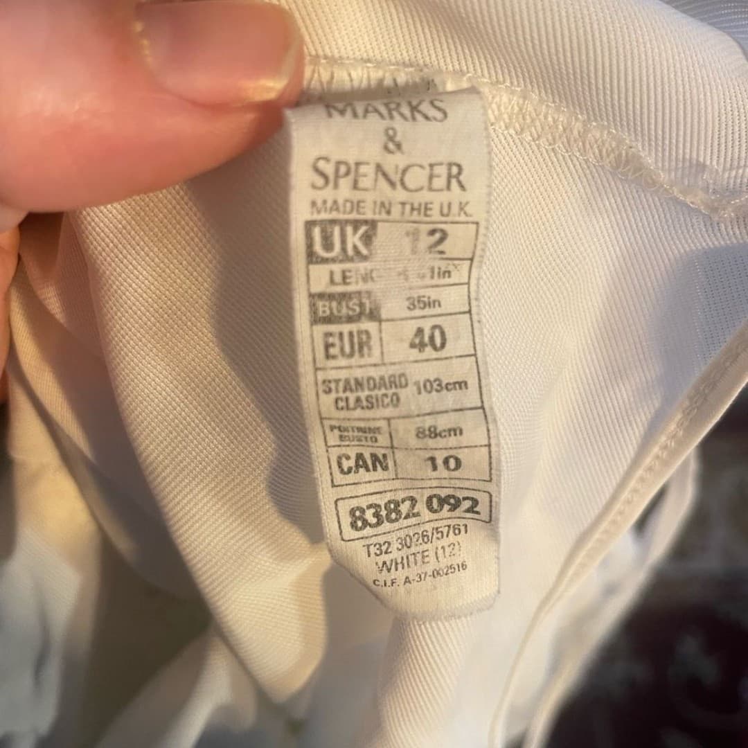 Marks & Spencer: vintage slip with lace details - Thumbnail 6