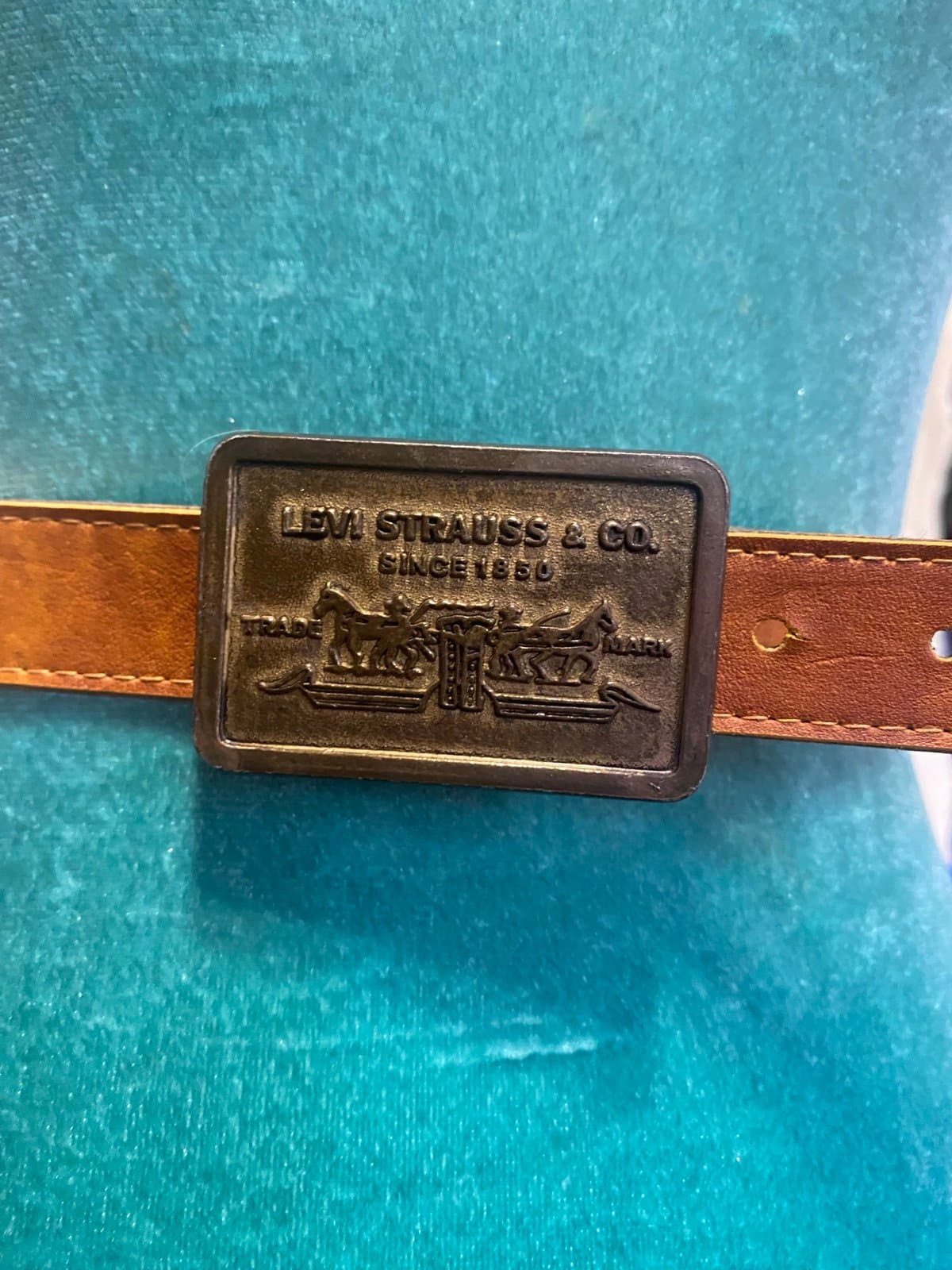 Levi’s vintage leather belt 2-4 - Image 1
