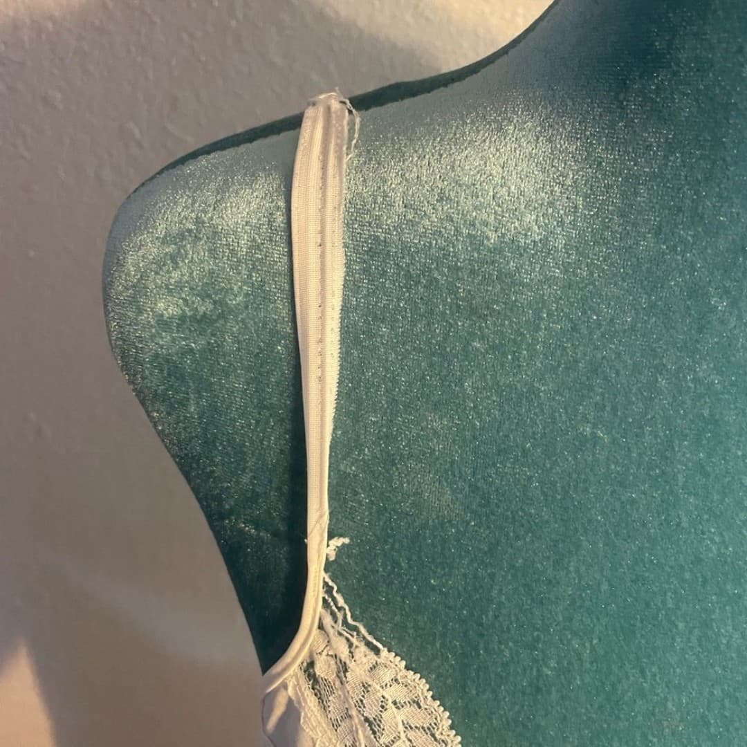 Marks & Spencer: vintage slip with lace details - Thumbnail 5