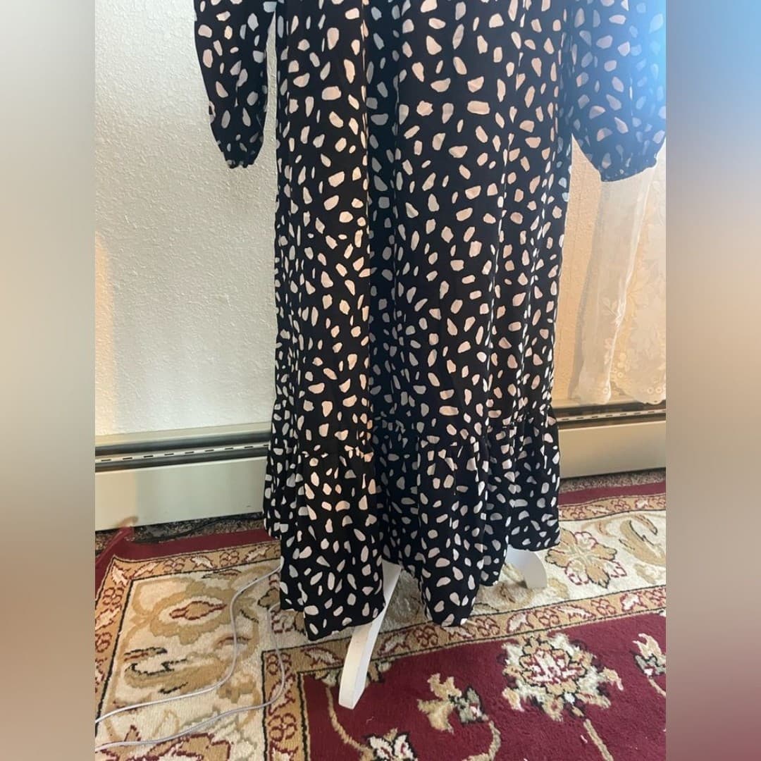 Missguided: Black and White abstract polka dot Dress 12 - Thumbnail 3