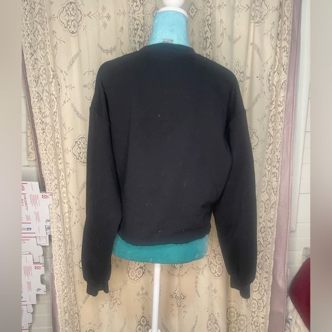 Gildan: you should smile more cropped sweater - Thumbnail 3