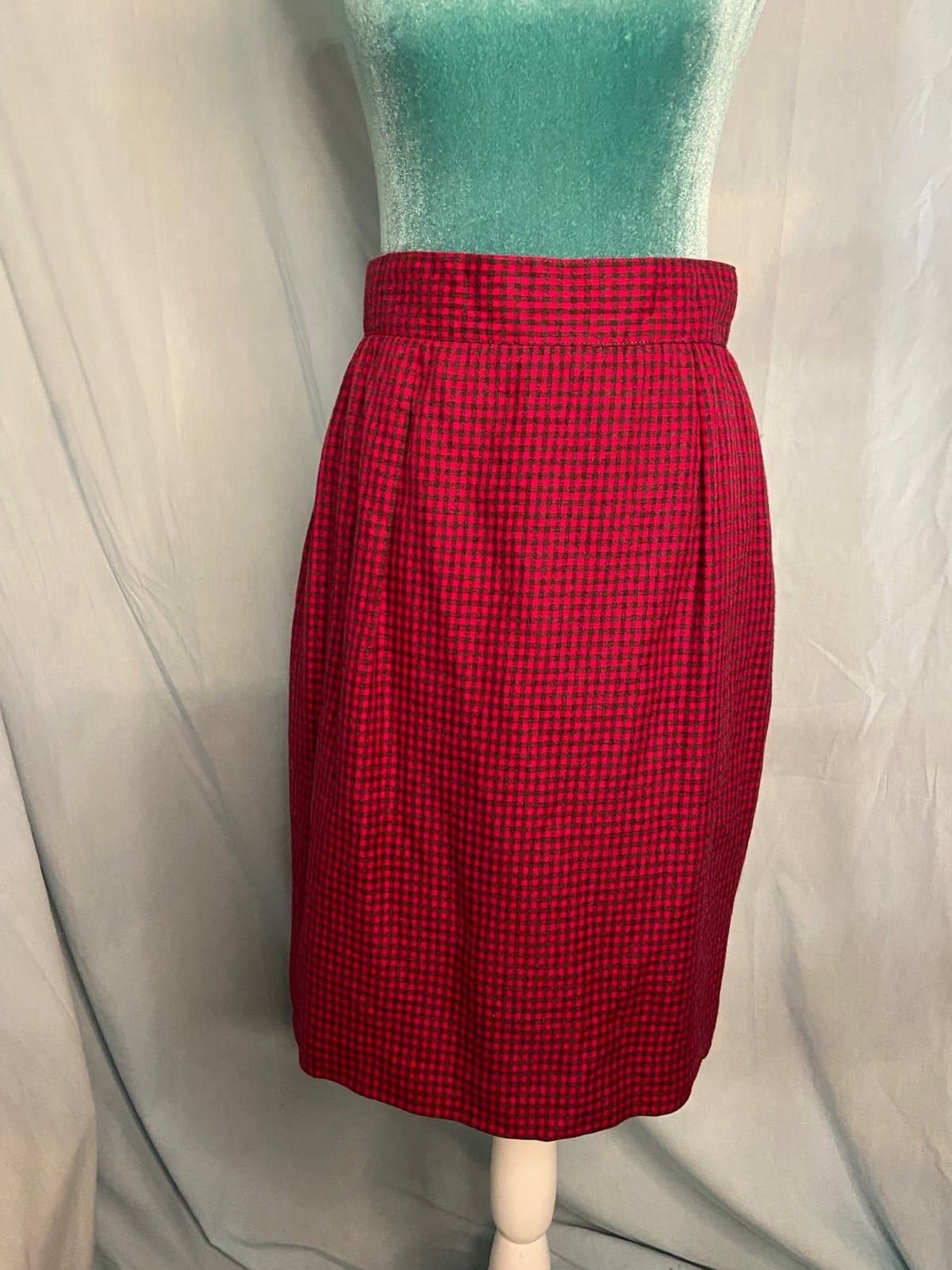 Michelle Stuart: vintage checkered pencil skirt - Image 1
