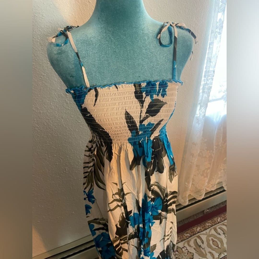 Floral Blue and Cream Women's Dress - Thumbnail 2