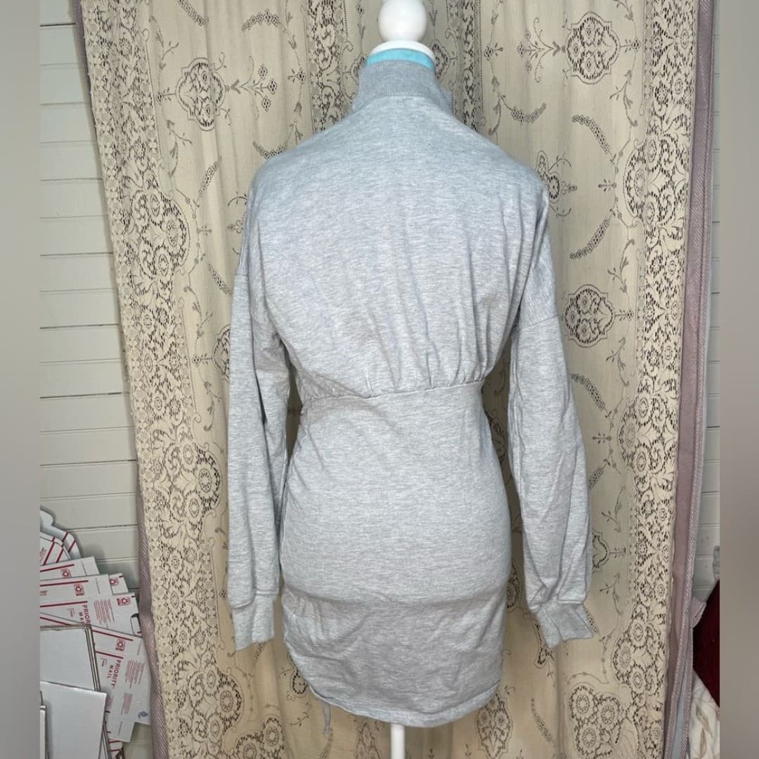 Missguided: NYC sweater dress 2-4 - Thumbnail 4