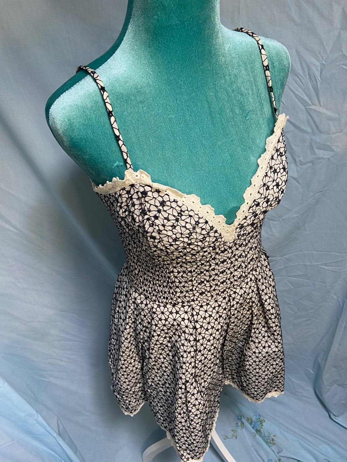 Guess: summer dress - Thumbnail 2