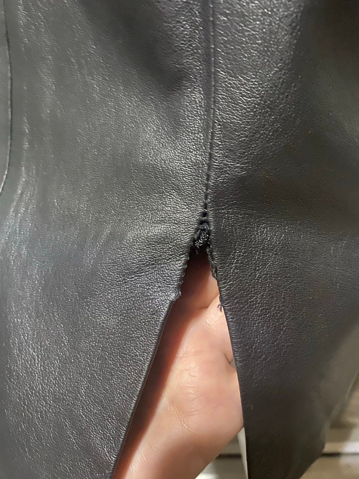 Andrew Marc: vintage black leather pencil skirt 6 - Thumbnail 5