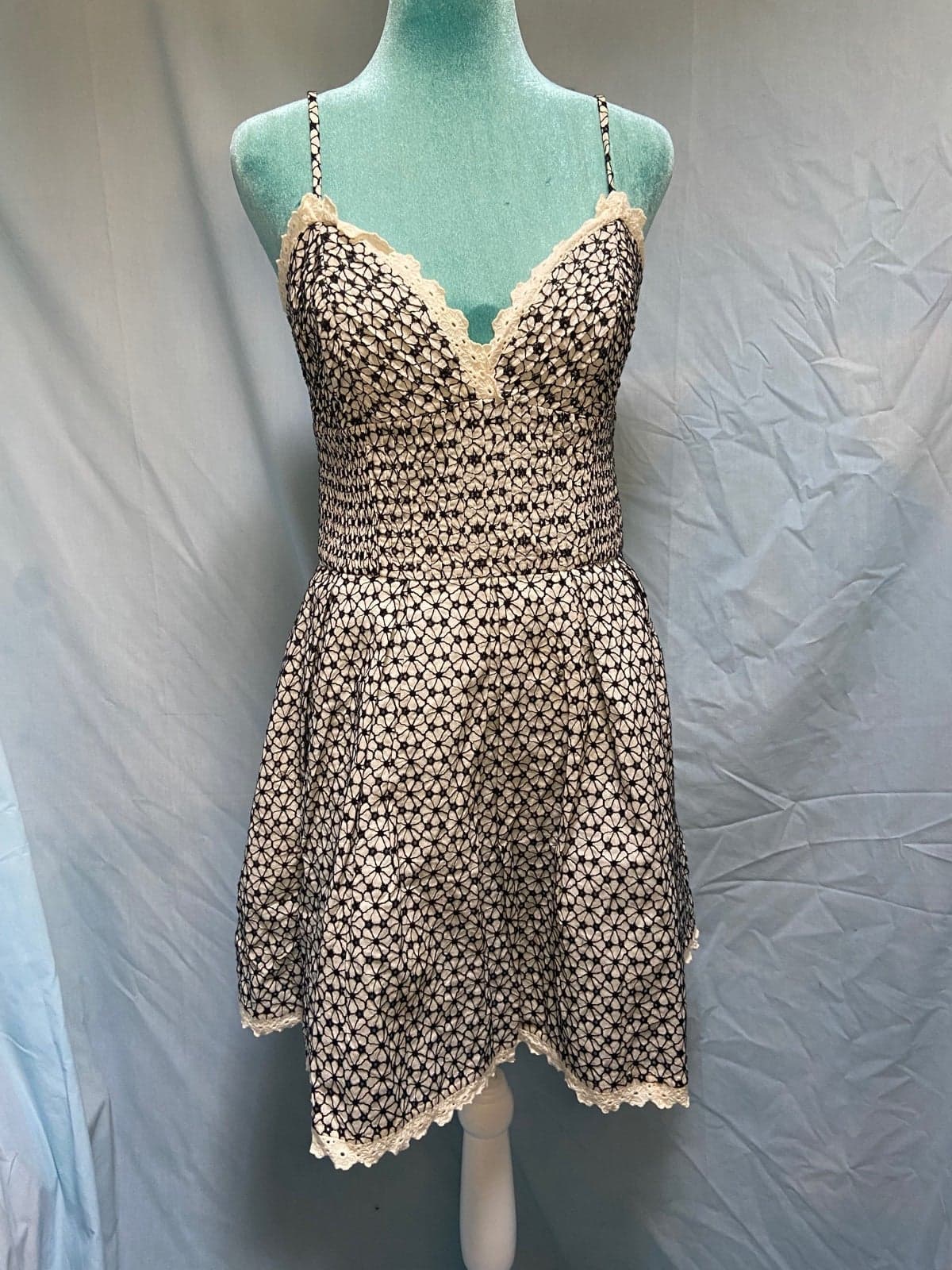 Guess: summer dress - Image 1