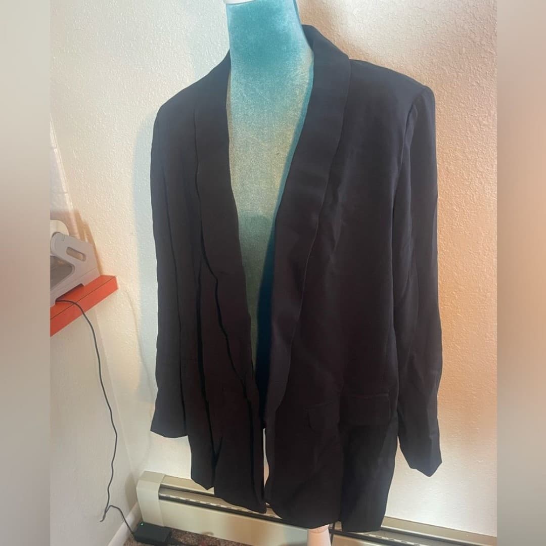 A new day: Women's Black Blazer - Thumbnail 2