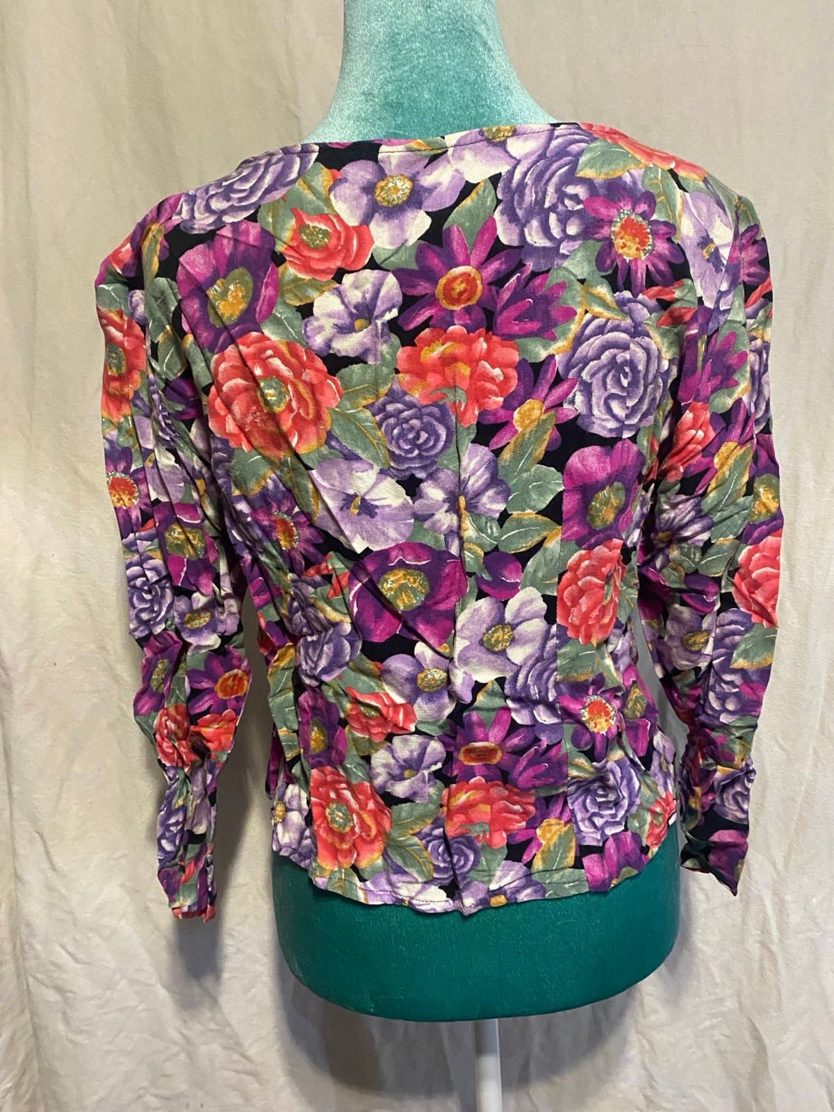 Vintage floral 3/4 sleeve top 8 - Thumbnail 4