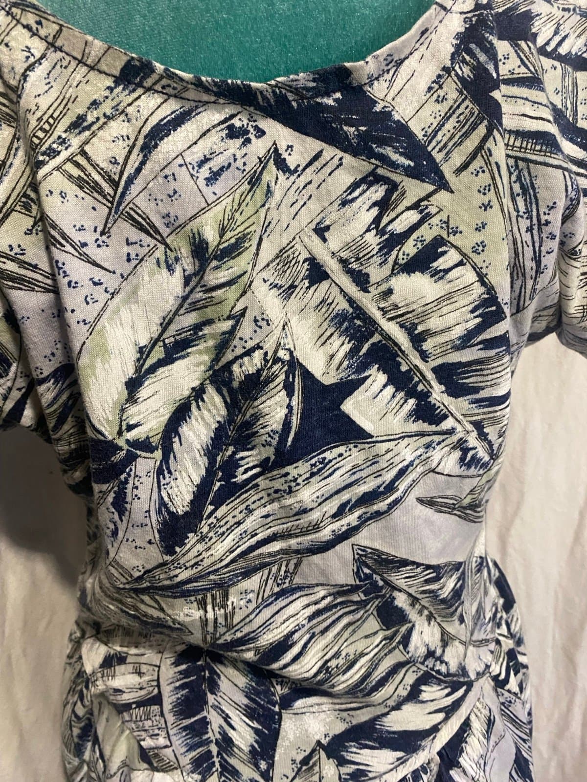 Vintage 80s dress with feather print - Thumbnail 5