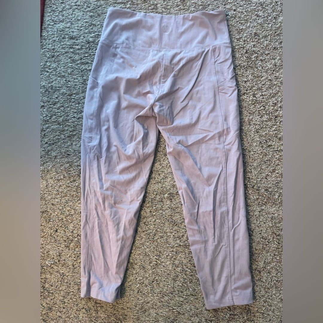 Balance collection: light pink midi leggings - Thumbnail 3