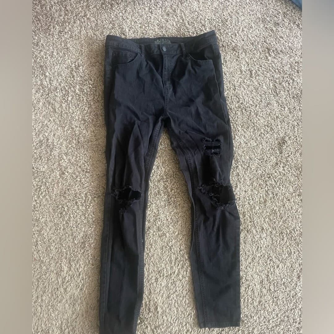 Wild fable: distressed skinny jeans - Image 1