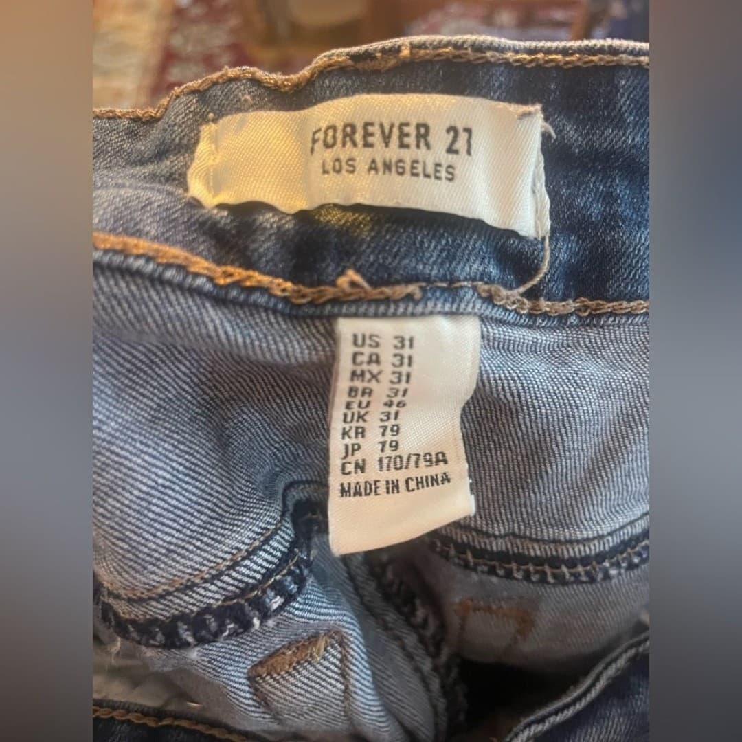Forever 21: distressed Jean skirt - Thumbnail 4