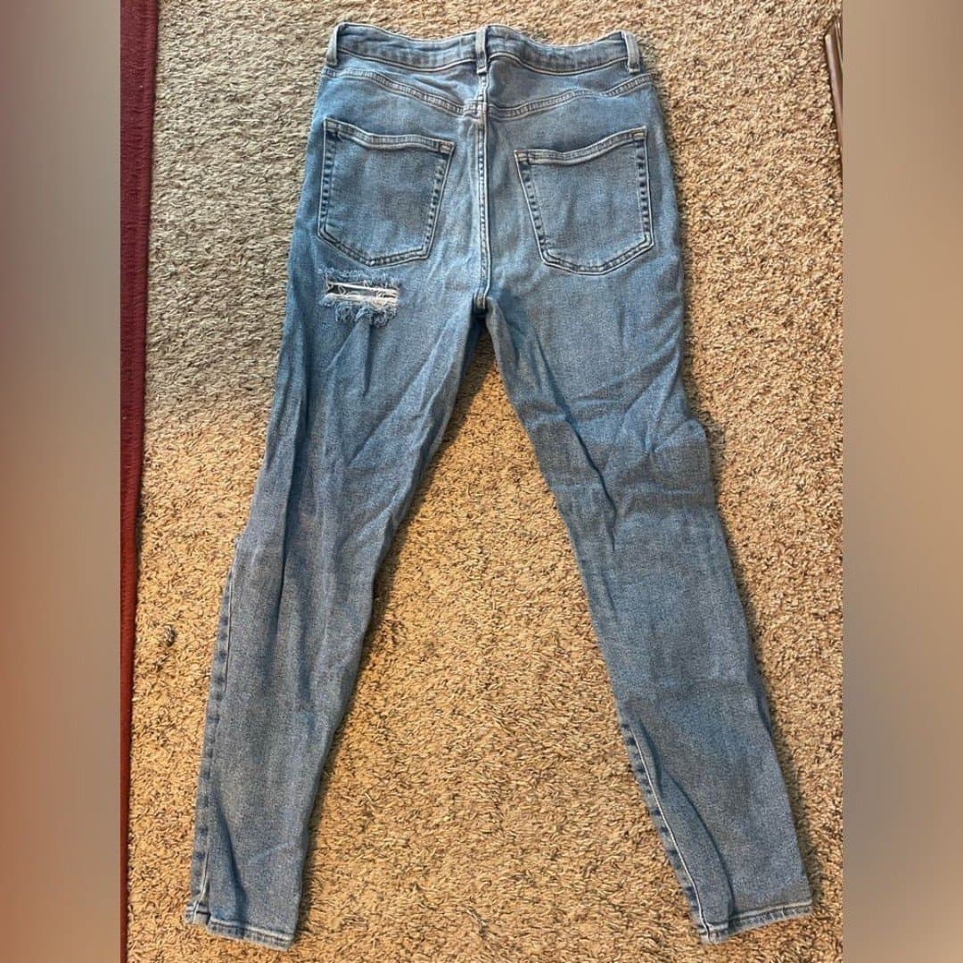 Forever 21: distressed button fly jeans - Thumbnail 3