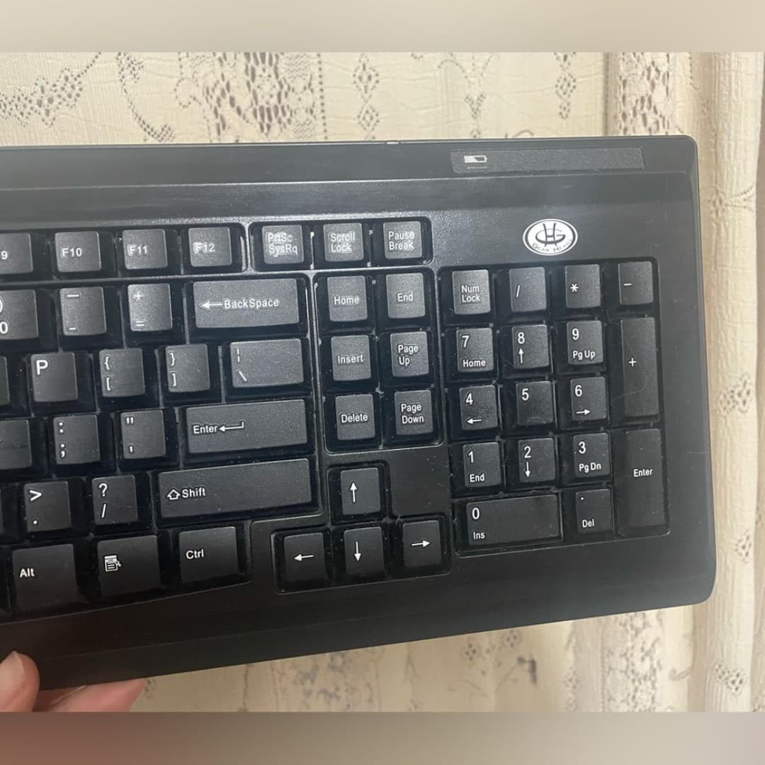 Gear head: 2.4 Ghz Wireless keyboard - Thumbnail 2