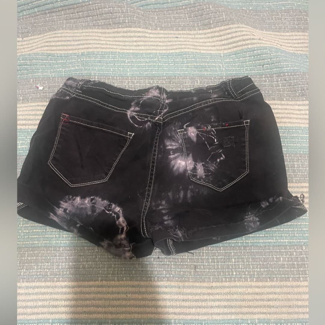 BDG: high rise tie dyed shorts - Thumbnail 3
