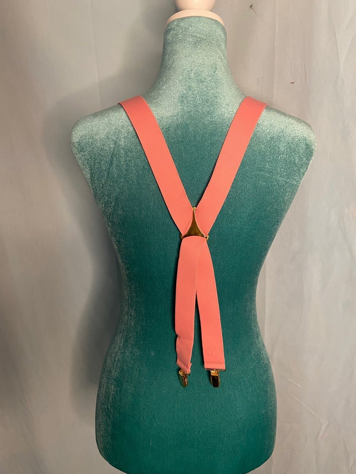 Pink suspenders - Thumbnail 2