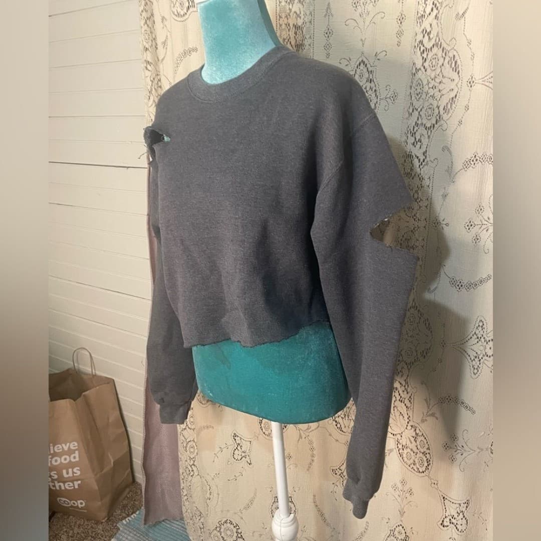Mervyns: vintage cropped sweater 6-8 - Thumbnail 3