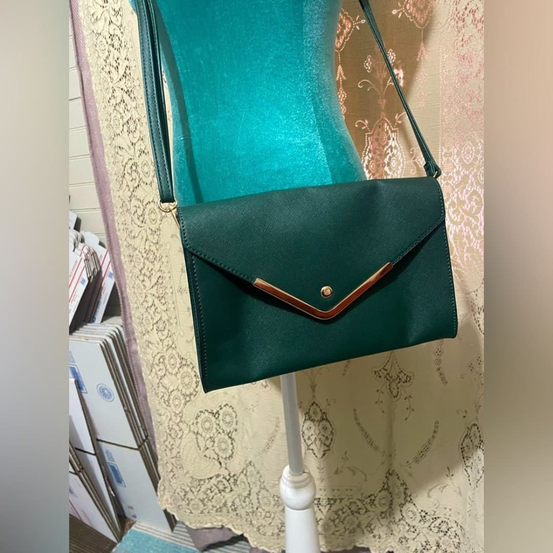 Deep green crossbody bag - Image 1