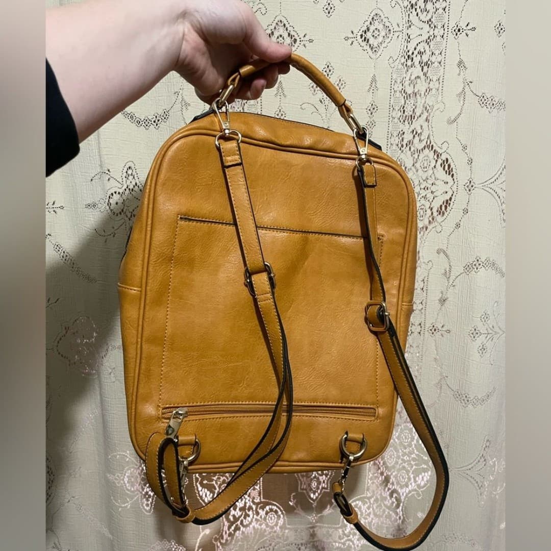 Faux leather backpack - Thumbnail 3