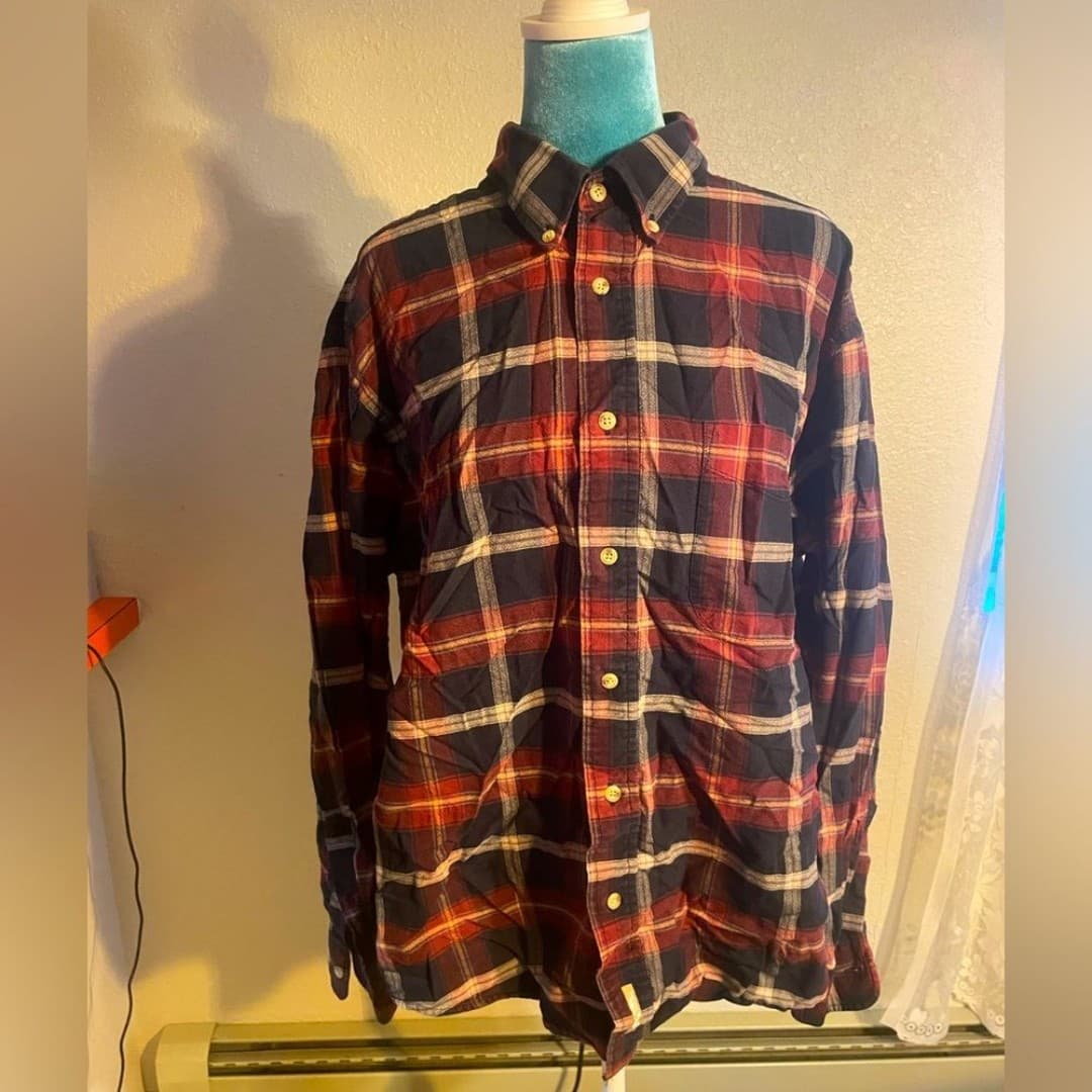 Natural issue: red and blue plaid flannel - Image 1