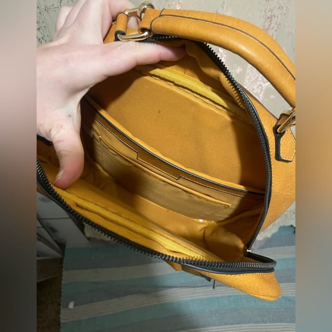 Faux leather backpack - Thumbnail 4