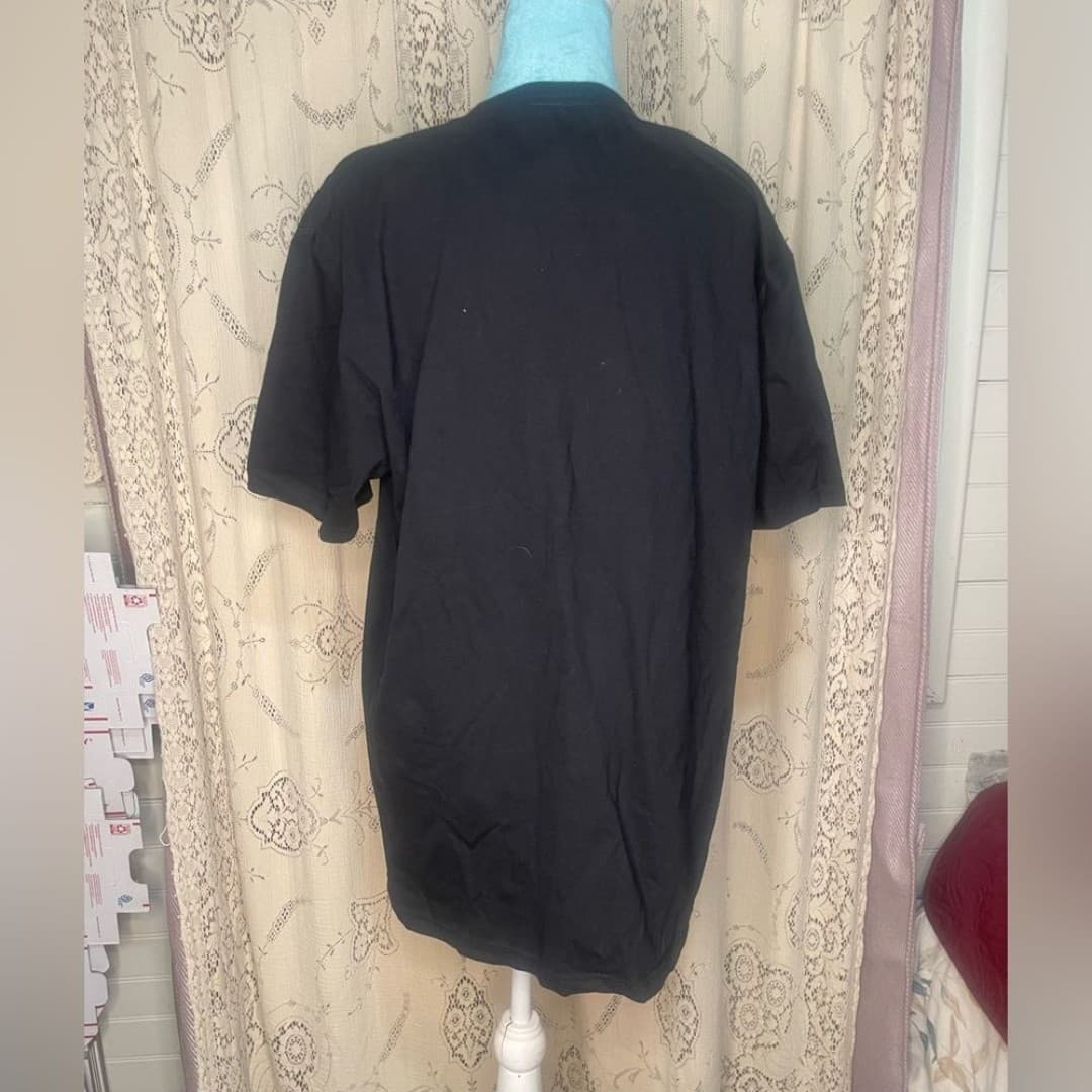 Disney: we’re all mad here NWT shirt - Thumbnail 3