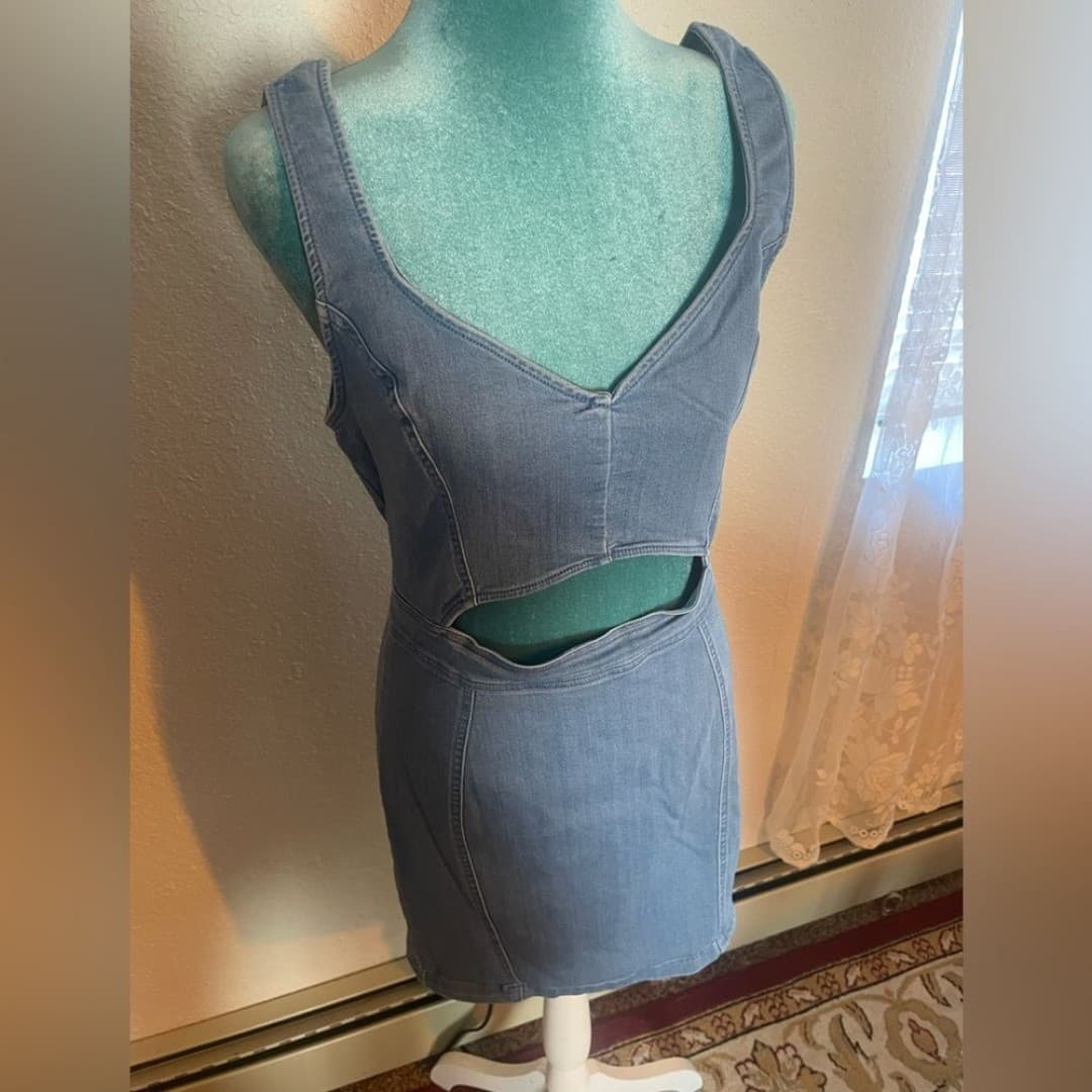 Iris: Blue Denim mini dress 8 - Thumbnail 2