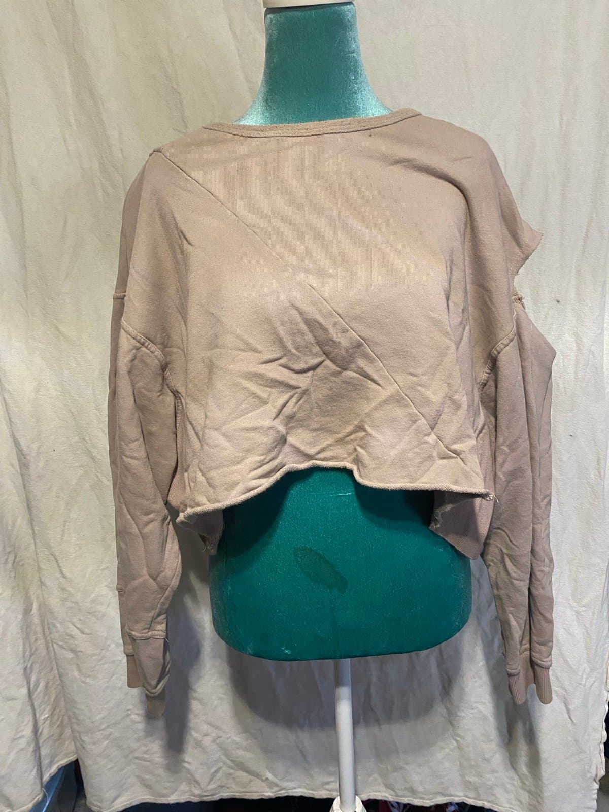 Mustard seed: light pinkish crème sweater - Image 1