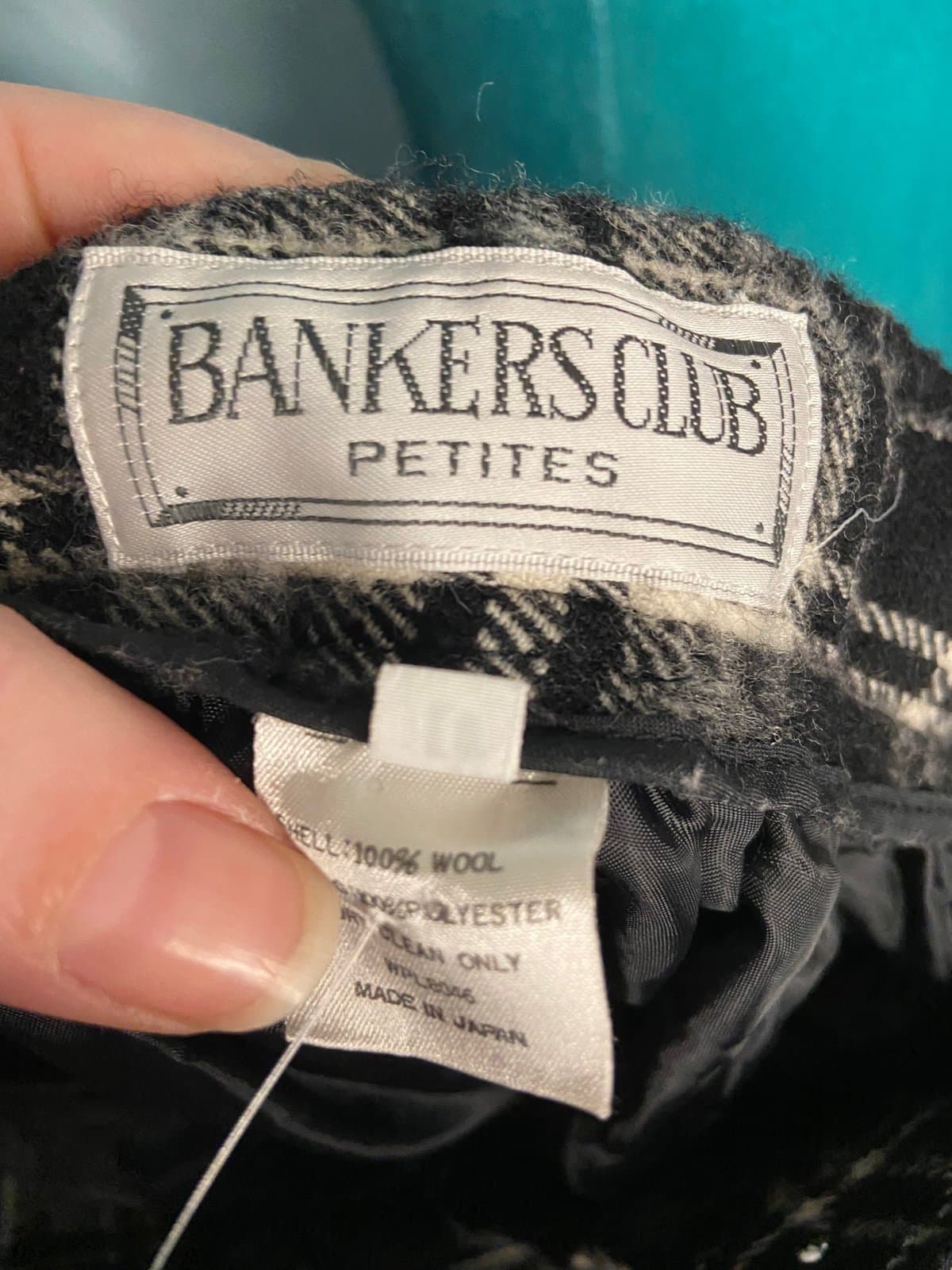 Bankers club: vintage white and black plaid wool skirt - Thumbnail 4