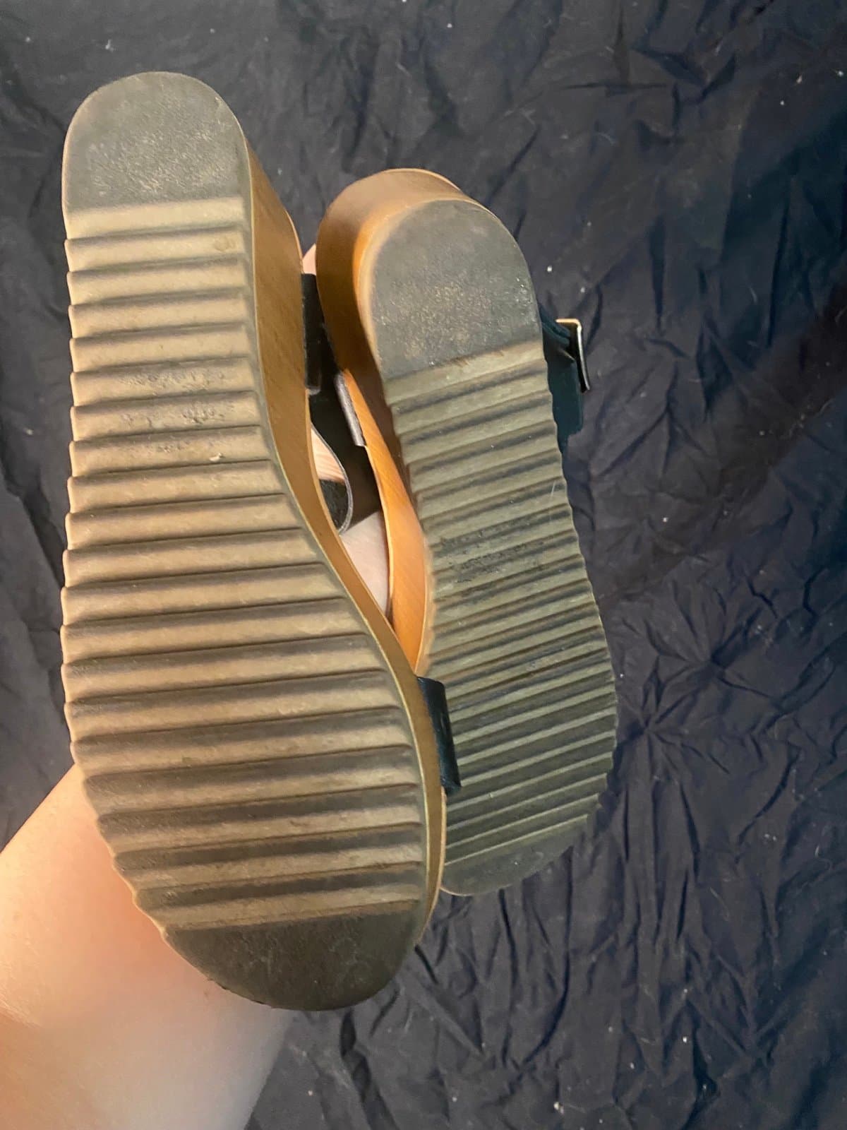 Soda: wedge sandal - Thumbnail 3
