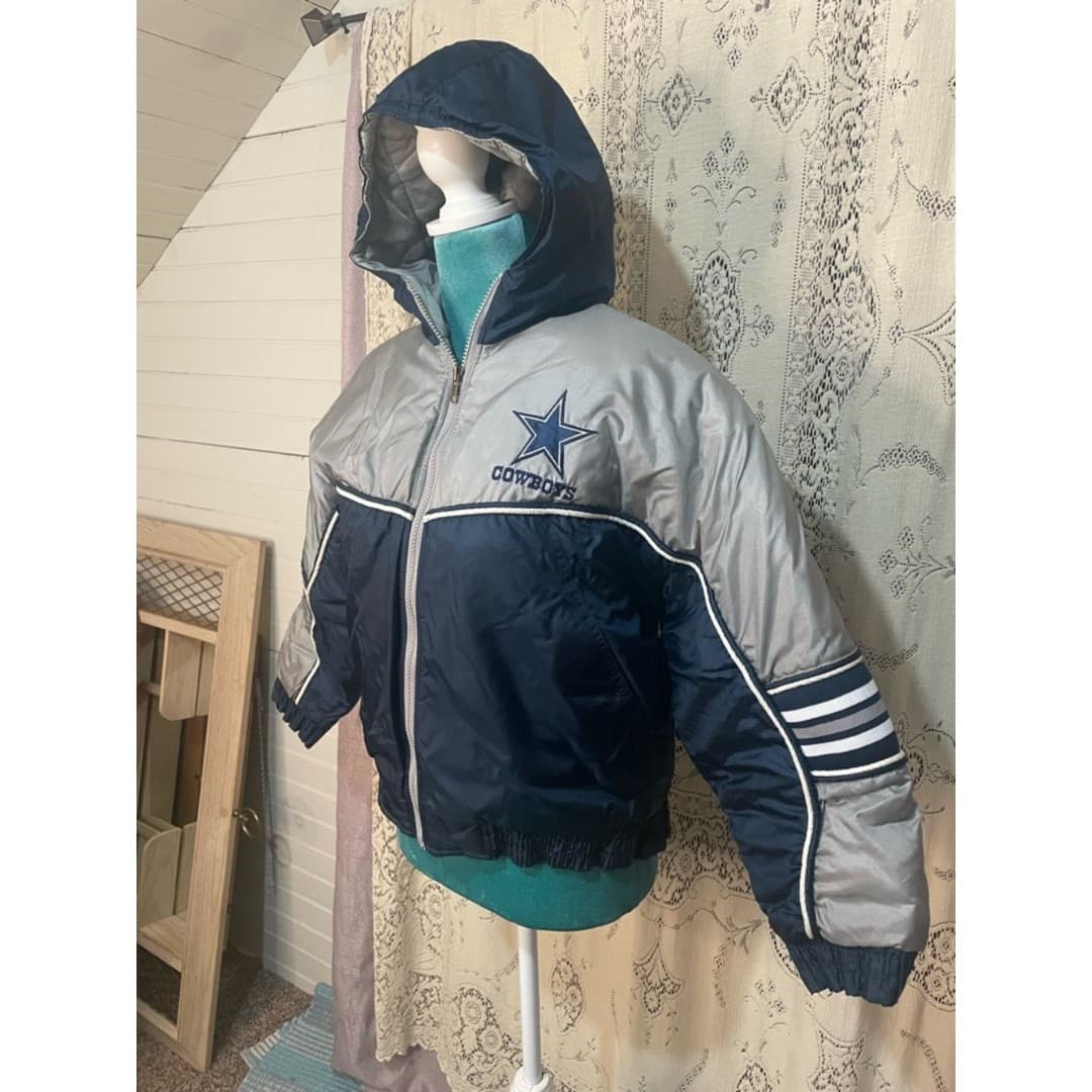 Game day: Dallas Cowboys Kids Navy and Silver Hooded Puffer Jacket - Thumbnail 2