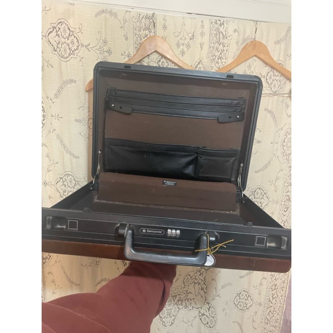 Samsonite: vintage brown Men's Hard Briefcase - Image 1