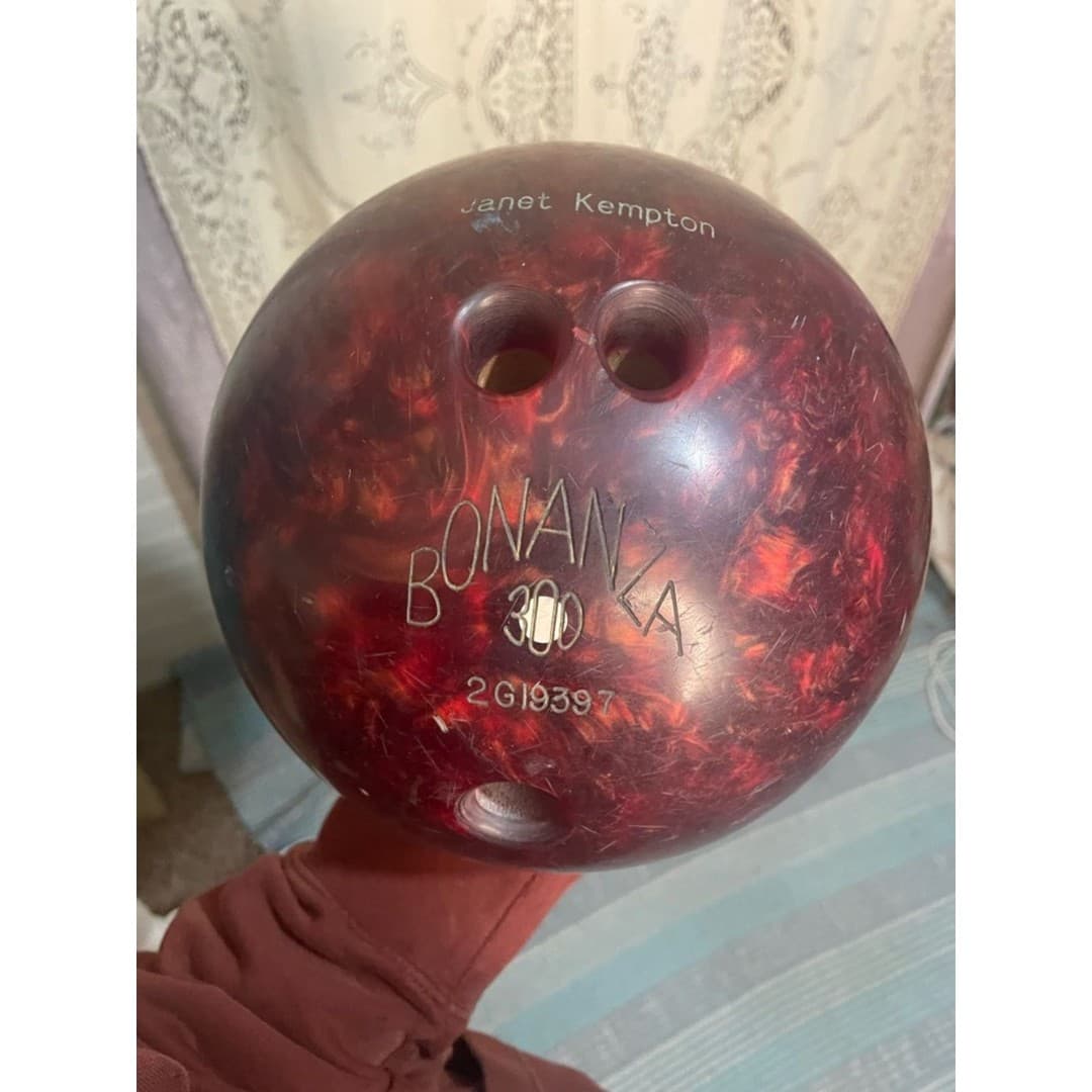 Vintage 70s Bonanza 300 Bowling Ball in Marbled Red - Image 1