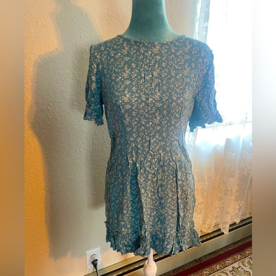 Rewind: cute floral sundress 8 - Image 1