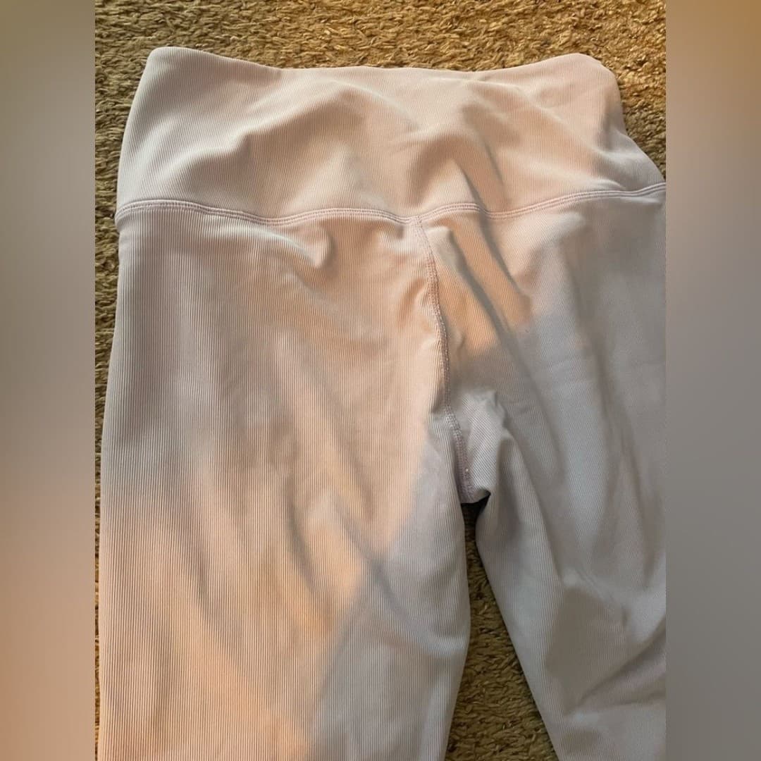 Modern balance: light pink leggings - Thumbnail 4