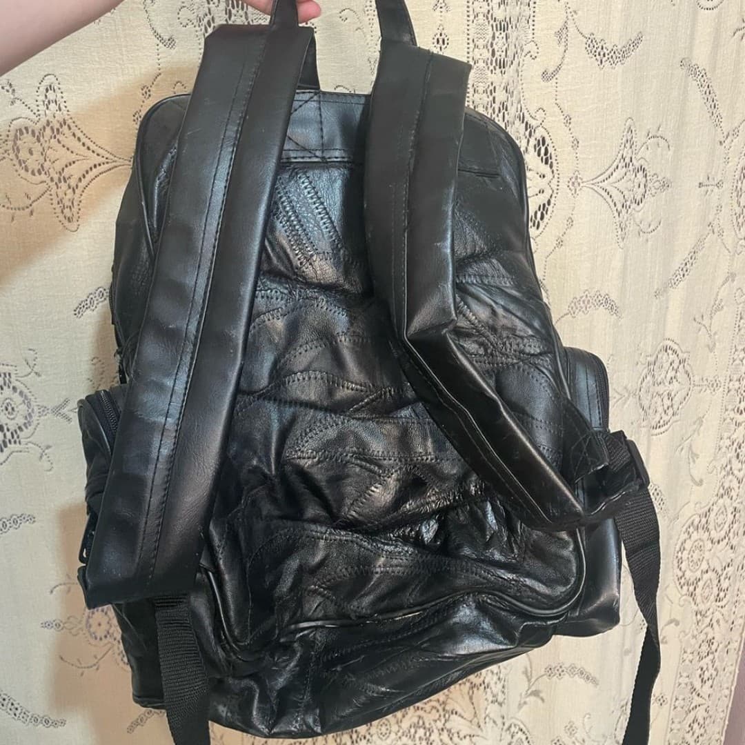 Pioneer express: vintage patchwork leather backpack - Thumbnail 7