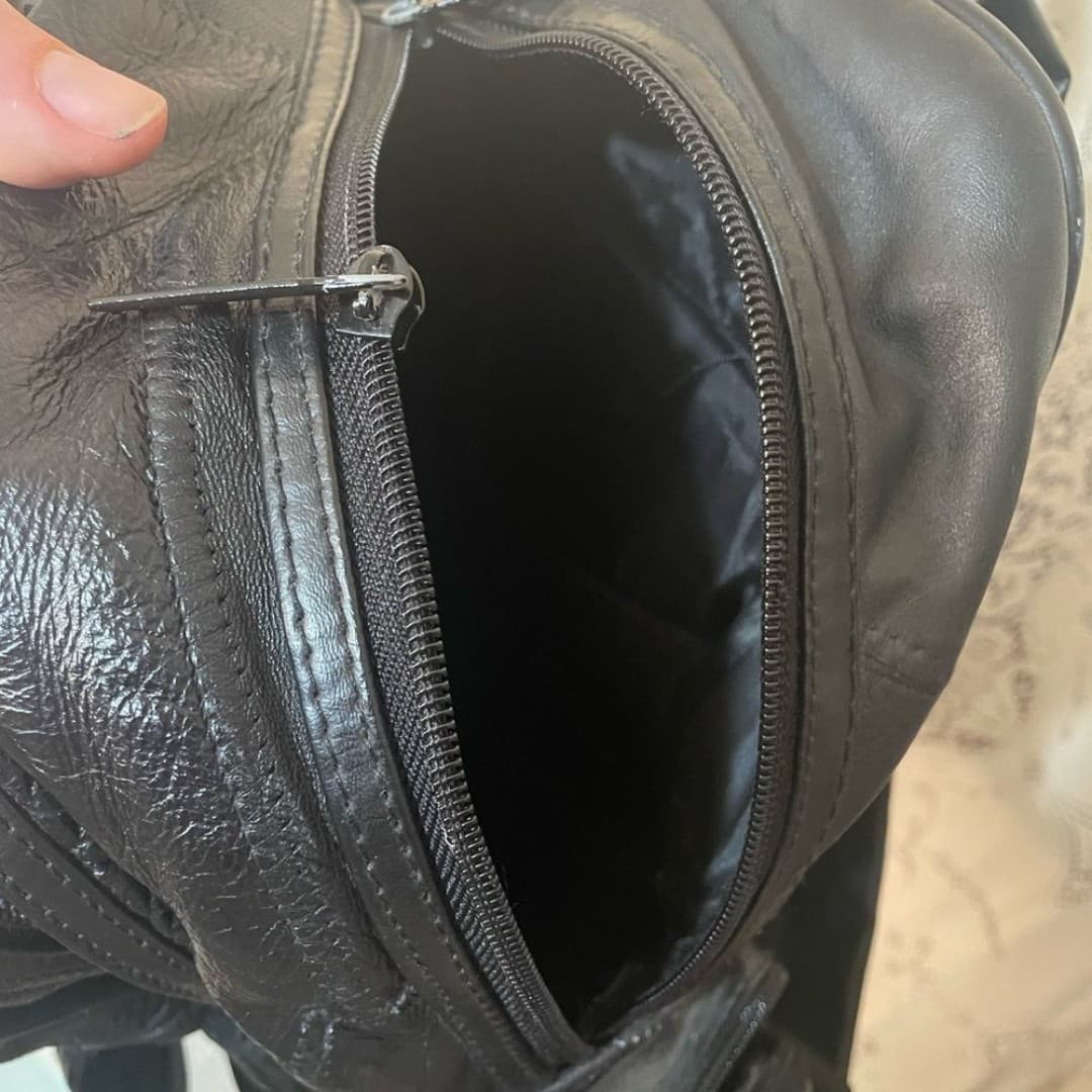 Pioneer express: vintage patchwork leather backpack - Thumbnail 8