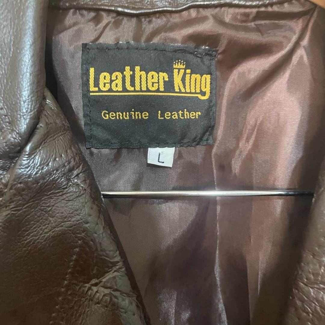 Leather king: vintage patchwork leather jacket - Thumbnail 8