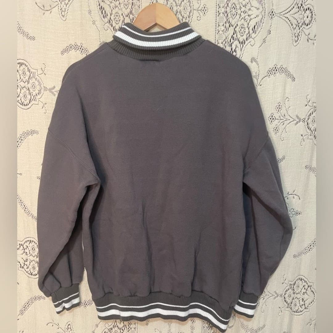 Nucleus: Aviation Embroidered Crewneck Sweatshirt - Charcoal with White Stripes - Thumbnail 4